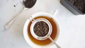 Ten grams of eggplant contains about one microgram of nicotine, while 19.2 grams of pureed tomatoes contain the same level of nicotine. How Much Nicotine Is In Tea
