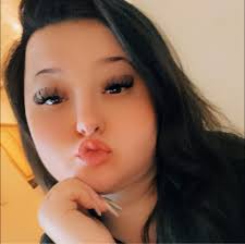 Lamar said : “ what that doggy say” Vee said: “Woof Woof”😂😂😂 -Im in  tears Maneee why Lamar got this damnnn lil girl barking like a dog  😂😂😂😂🤣🤣lmao dis man is crazyy😭😂 #