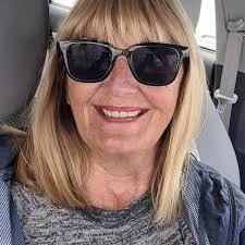 Diana Nesbit's Instagram, Twitter & Facebook