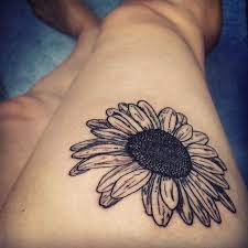 Pin By Tattoomaze On Tattoo Ideas Flower Thigh Tattoos Flower Tattoos Daisy Tattoo