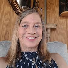 Is the Mrs. Quilty box subscription worth it for quilting beginners?