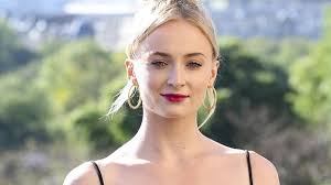 Sophie turner got an adorable memento of her and joe jonas's baby. Game Of Thrones Star Sophie Turner Verrat Details Zur Geburt