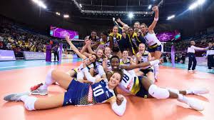 Le pantere hanno alzato al cielo il massimo trofeo europeo per la prima volta nella storia. Schiacciamo Sul Mondo Intervista A Paola Egonu Monica De Gennaro E Raphaela Folie Eurosport