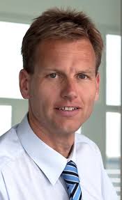 Pulver maßgeschneidert abfüllen und verpacken. Automatisierungskomponenten  von Festo lösen komplexe Aufgabe ohne Probleme