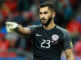 Naaaaa es otro chiste malo xdd esta convocado a la seleccion de colina 1 xdd. Johnny Herrera Cuando Jugue Por La Seleccion Sabia Que Muchos Esperaban Que La Cag Ra Para Pu Earme Redgol