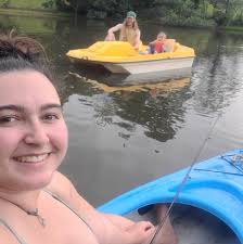 School Lunches…how does one pack a Pizza Pop so it stays hot? My son  started middle school and has friends who bring this and I am uncertain how  I'd cook them at