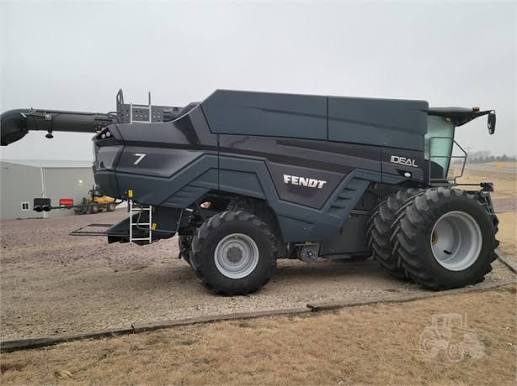 Fendt IDEAL 7 Combine