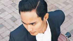 Nah, selain memperhatikan baju yang kamu kenakan, jangan lupa soal potongan rambut, yes. Rambut Klimis Tak Lagi Ngetren Di Tahun 2019 Kenapa