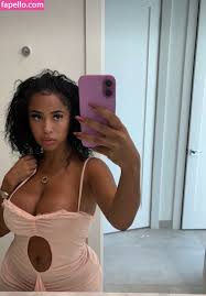 Yasmine Lopez Nude Leaks 1 Photos - Fapello