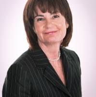 Robyn Kinsella Email & Phone Number