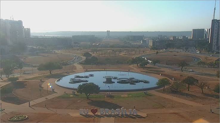 FOTOS: 115 dias sem chuva mudam paisagem em Brasília | G1