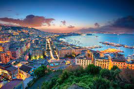 Chef ben and eight new crew members embark on a charter season around the greek isles Neapel Tipps Top Infos Empfehlungen Fur Euren Urlaub 2021