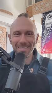 In this week's episode Broderick is in conversation with Dawn Sumner. Dawn  is a Geobiologist who studies how Earth and life have co-evolved over  billions of years. She completed degrees at the