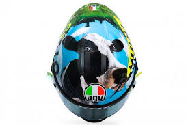 Every valentino rossi's fan can find here the right model fitting their needs: New Helmet For Valentino Rossi At Muuugello Ruetir