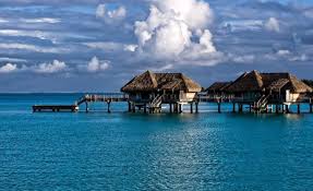 Bu rüya aynı zamanda yeni bir iş kurmak ve geçim darlığından kurtulmak olarak da yorumlanır. Ruyada Denizin Ortasinda Ev Gormek Ruyandagor Com