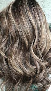 Vi spieghiamo quando è il caso di farli o meno e come scegliere il colore più valorizzante. Pin Di Chelsea Moore Su Color Me Beautiful Colpi Di Sole Capelli Corti Colpi Di Sole Capelli Castani Colpi Di Sole Capelli Biondi