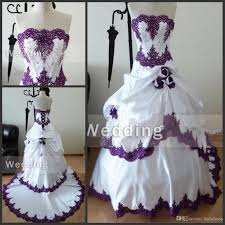 Der hochzeitstag soll der schönste tag im leben werden. Grosshandel Strapless Real Sample Spitzeappliques Brautkleider Mit Perlen Handgemachte Blumen Gothic Schwarzweiss Wear Lila Und Weissen Brautkleider Von Hxhdress 145 6 Auf De Dhgate Com Dhgate