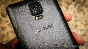 The note 4 has a faster processor, exquisite super amoled display and a sleeker, slimmer look. Verizon S Samsung Galaxy Note 4 Developer Edition Is Now In Stock For 700 Android Authority
