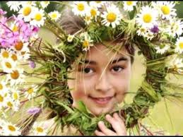 песня а ромашковое поле зацвело детство детство протяни свое крыло A Romashkovoe Pole Zacvelo Youtube