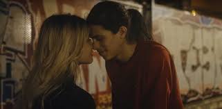 Dm c personne nous a tendu la perche, aujourd'hui, ça roule en porsche. Le Clip Du Jour Moha La Squale Entre Amour Et Delinquance Dans Luna