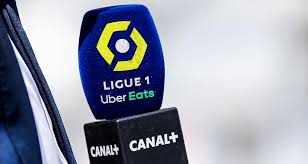 Amazon, géant américain de la distribution, a fait irruption vendredi dans le football français en se la chaîne qatarienne, qui était en lice pour 80 % des matchs de ligue 1 et 100 % des matchs de ligue. Dtwbfx84fyknum
