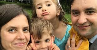 Los expatriados en Inglaterra viven la crisis vírica con preocupación