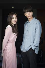 Seo hyun jin will play kang da jung, a hotel concierge manager who moves to the building for a fresh start, but she ends up facing her childhood as she nam gyu ri will transform into ahn ga young, an actress who has become fearful of love after being hurt by her manager, who was also her boyfriend. 30 F The Beauty Inside 2018 Ideas In 2021 Beauty Inside Beauty Seo Hyun Jin