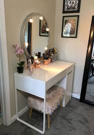 Ahorra con nuestra opción de envío gratis. Best Makeup Table Ideas Jihanshanum Ideas Jihanshanum Makeup Table Decoration Stylish Bedroom Room Inspiration Bedroom Design