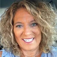 50+ "Lisa Manager" profiles