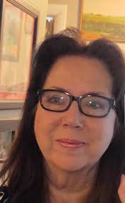 Please can someone remove the people in the background?