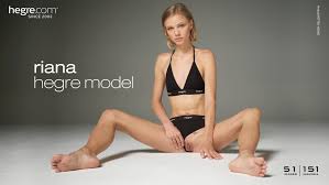 Amateur Girl........................................ - riana-hegre-model-board  Foto Pornô - EPORNER