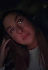 Samantha Strader's Instagram, Twitter & Facebook