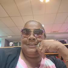 Joyce Hunn's Instagram, Twitter & Facebook