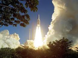 Ariane 5 is designed to deliver satellites into geostationary transfer orbit and to send payloads to low earth orbit. Der Absturz Der Ariane 5 Archiv