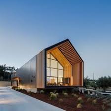 Maison Familiale Au Portugal Par L Architecte Filipe Saraiva Journal Du Design Maison Familiale Architecture De Maison Maison