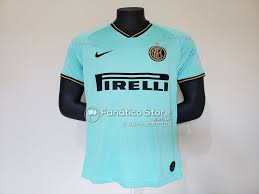 Time italiano desejou boa sorte ao atacante nas redes sociais. Camisa Inter De Milao Away 2019 20