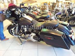 More stock photos from ngarare's portfolio. Pin On Harley Davidson