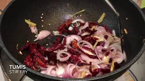 Ayam masak lemak cili padi or chicken in coconut cream with birds eye chili in english, is a spicy rich yellow coconut gravy that is cooked with chilli padi. Ayam Masak Cili Kering Dry Cili Chicken Resepi Simple Boleh Try Bila Bila Youtube
