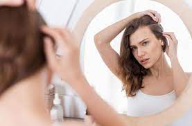 Haarausfall Bei Jungen Frauen Die Grunde Elithair