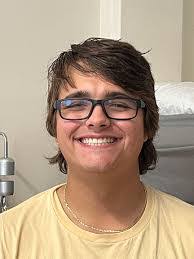 Robyn Gagnon's Instagram, Twitter & Facebook