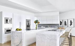 Modern Miami Beach Home With Coastal Inspiration Miami Design District Page 7 White Modern Kitchen Modern Kitchen Design Interior Design Kitchen