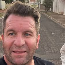 Daniel Innocenti Dinhane (@danieldinhane) • Threads, Say more