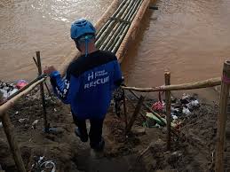 Sungai (disebut juga sebagai kali atau bengawan; Human Initiative Distributes Humanitarian Aid For Flood Survivors In South Kalimantan Human Initiative