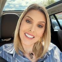 Paula Gross's Instagram, Twitter & Facebook