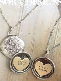 Personalized Jewelry Name Necklace Kids Name For Mom Heart Etsy Name Necklace Custom Name Necklace Personalized Jewelry