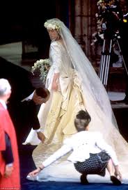 A Look Back At The Day Prince Andrew Married Flame Haired Fergie Royalty Andrew Sarah Ferguson Prince Rew Sarah Duchess Of York Sarah Ferguson Wedding