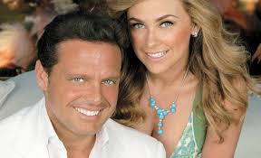 Born aracely arámbula jacques in chihuahua, mexico, on march 6, 1975, to socorro jaques and manuel arámbula, aracely began her career since she was 13 years old, participating in beauty contests. Aracely Arambula Compara Su Historia De Amor Con Luis Miguel Con La De Titanic Gente Entretenimiento El Universo