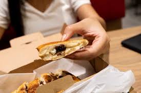 | photos are for reference only. I Visited A Sit Down Pizza Hut In Dubai That S Nothing Like The Us Brand And Now I M Convinced It Should Return To The Classic Restaurants That Made It Famous Businessinsider India