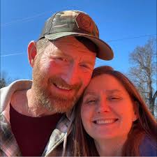 Lost computer bag with earbuds at thrift store