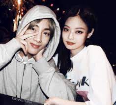 The latest tweets from blackpinkofficial (@blackpink). Blackpink Jennie V And Gucci Boy Image 6230761 On Favim Com